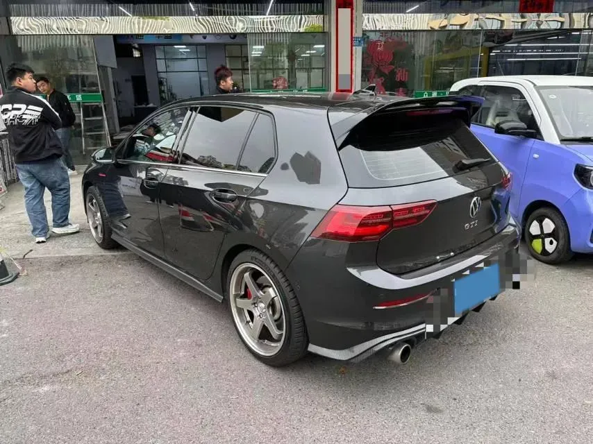 2023 Volkswagen GolfGTI 2.0T 220HP L4 7DCT,autocango,china used car exporter,china ev exporter,chinese used car exporter,chinese used ev exporter