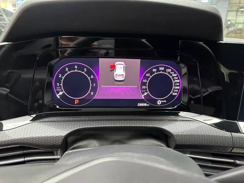 2023 Volkswagen GolfGTI 2.0T 220HP L4 7DCT,autocango,china used car exporter,china ev exporter,chinese used car exporter,chinese used ev exporter