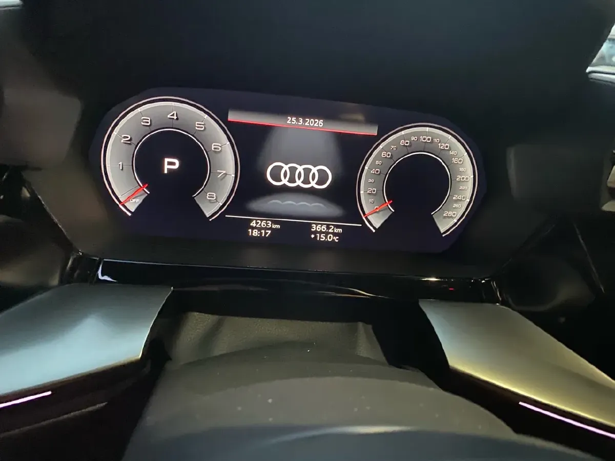 2025 Audi A3 1.5T 160HP L4 7DCT,autocango,china used car exporter,china ev exporter,chinese used car exporter,chinese used ev exporter