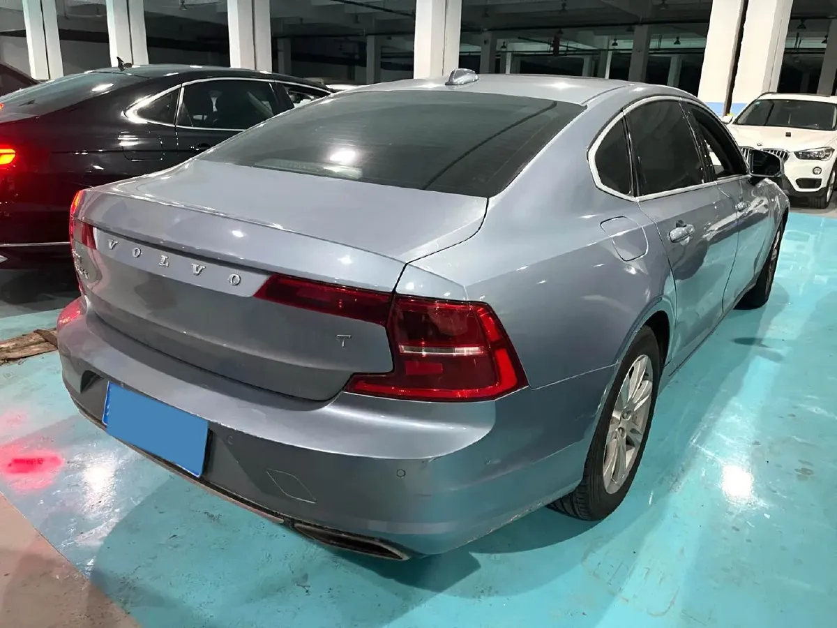 2017 Volvo S90 2.0T 190HP L4 8AT,autocango,china used car exporter,china ev exporter,chinese used car exporter,chinese used ev exporter
