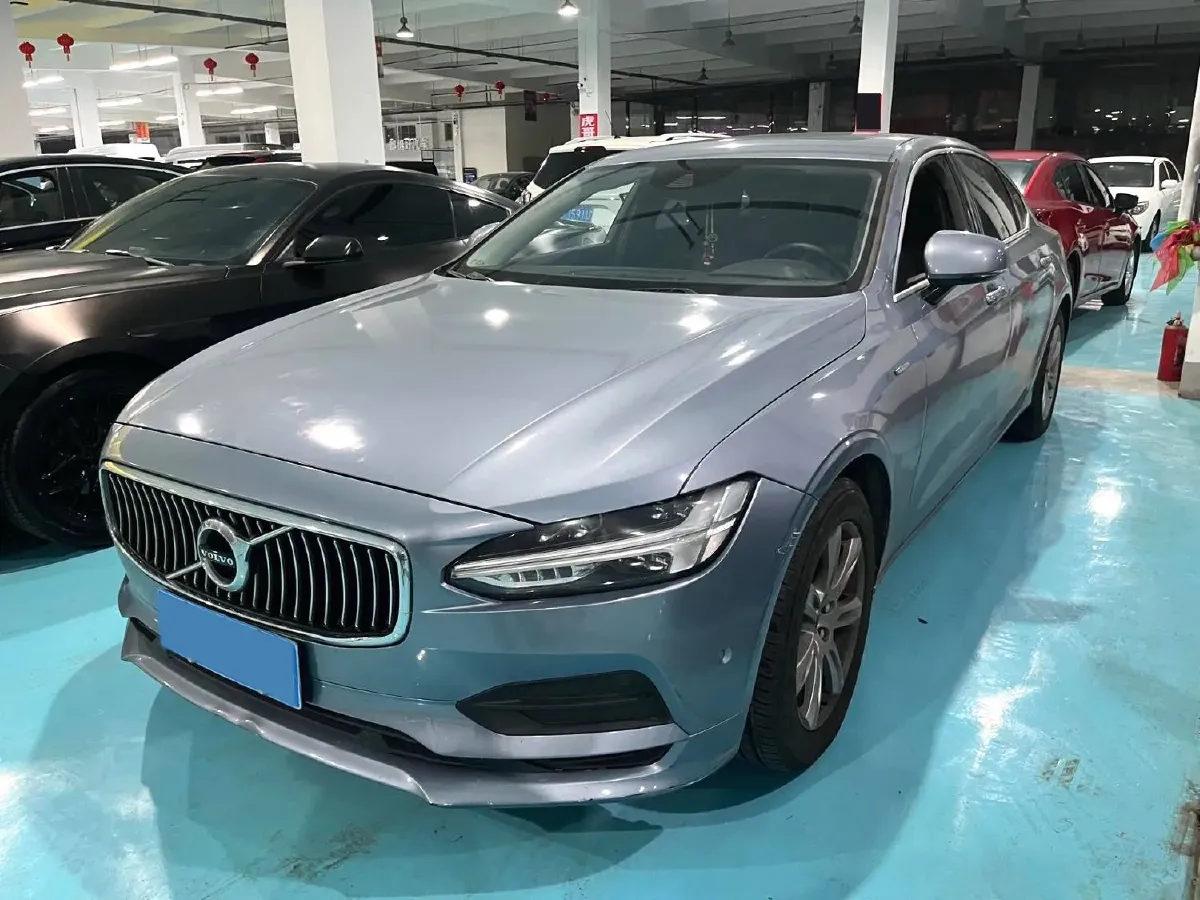 2017 Volvo S90 2.0T 190HP L4 8AT,autocango,china used car exporter,china ev exporter,chinese used car exporter,chinese used ev exporter