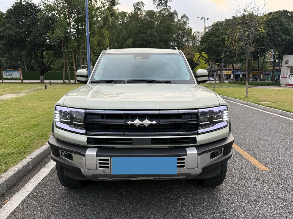 2023 FangChengBao Bao 5 1.5T 194HP L4 E-CVT PHEV 31.8KWH,autocango,china used car exporter,china ev exporter,chinese used car exporter,chinese used ev exporter
