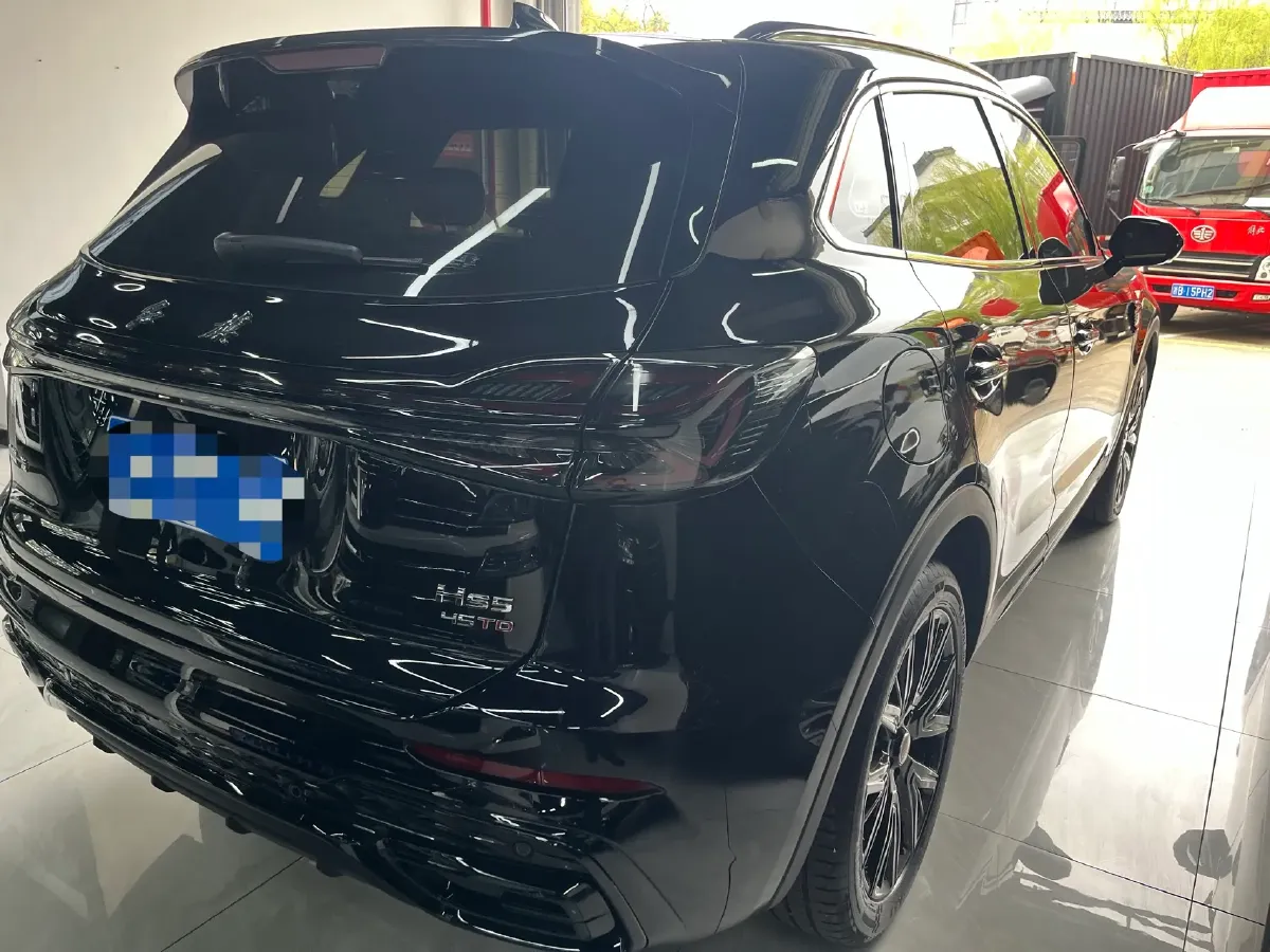 2025 HongQi HS5 2.0T 252HP L4 8AT,autocango,china used car exporter,china ev exporter,chinese used car exporter,chinese used ev exporter