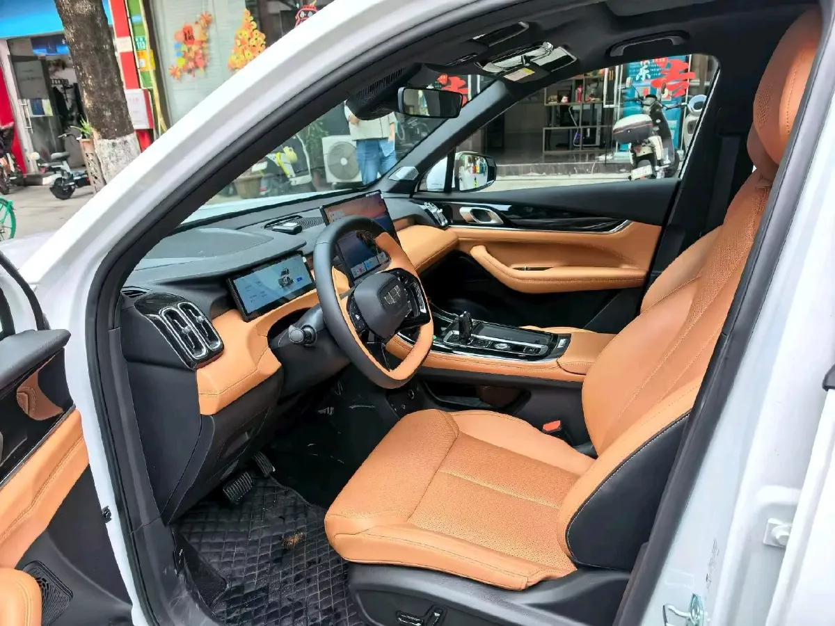 2025 Geely StarRay 1.5T 181HP L4 7DCT,autocango,china used car exporter,china ev exporter,chinese used car exporter,chinese used ev exporter