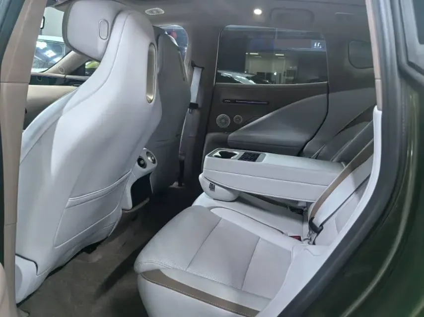 2026 Avatr 07 BEV,autocango,china used car exporter,china ev exporter,chinese used car exporter,chinese used ev exporter