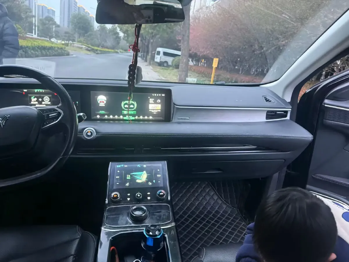 2022 Roewe RX5 MAX 1.5T 181HP L4 6AT,autocango,china used car exporter,china ev exporter,chinese used car exporter,chinese used ev exporter