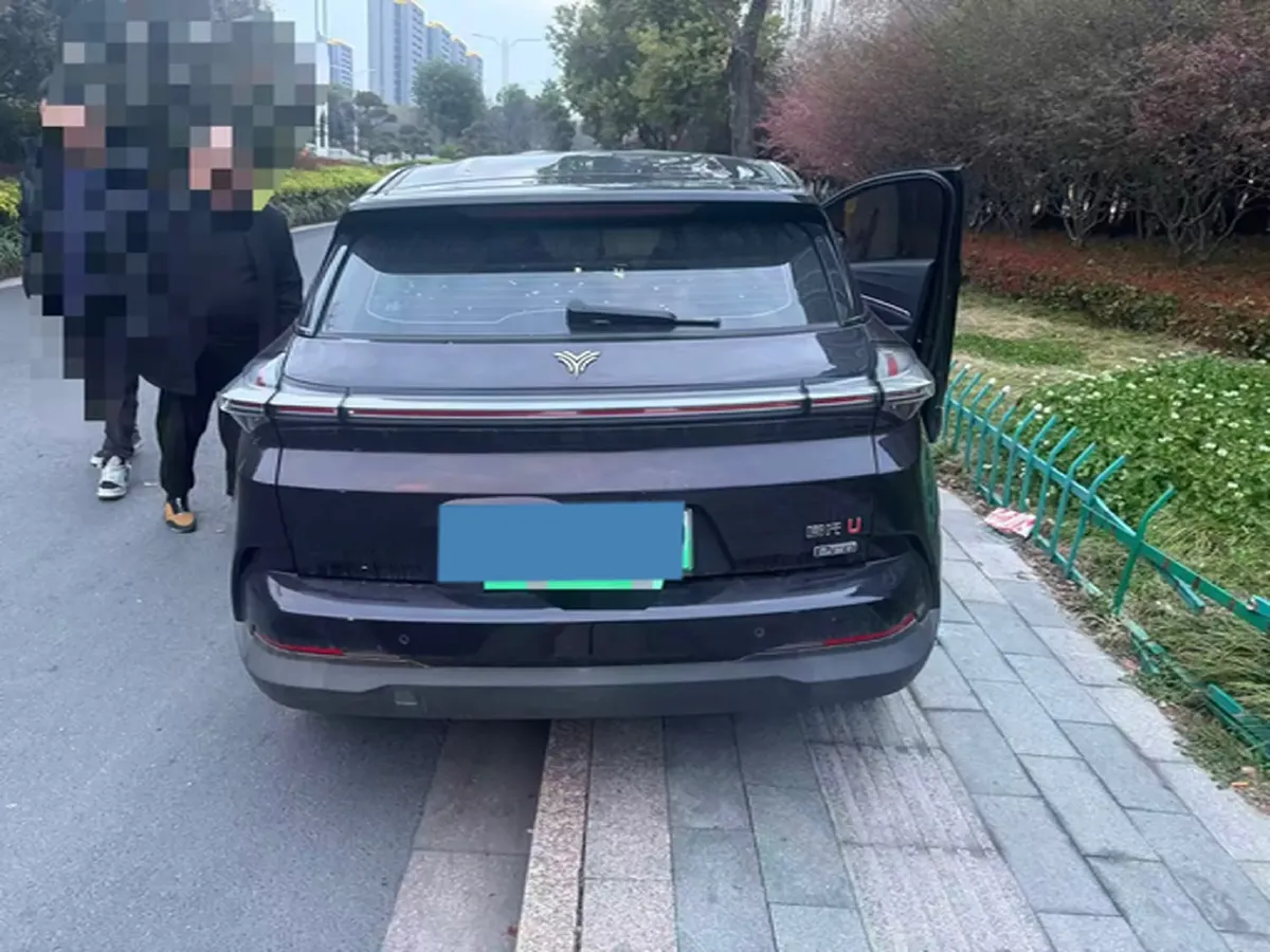 2022 Roewe RX5 MAX 1.5T 181HP L4 6AT,autocango,china used car exporter,china ev exporter,chinese used car exporter,chinese used ev exporter