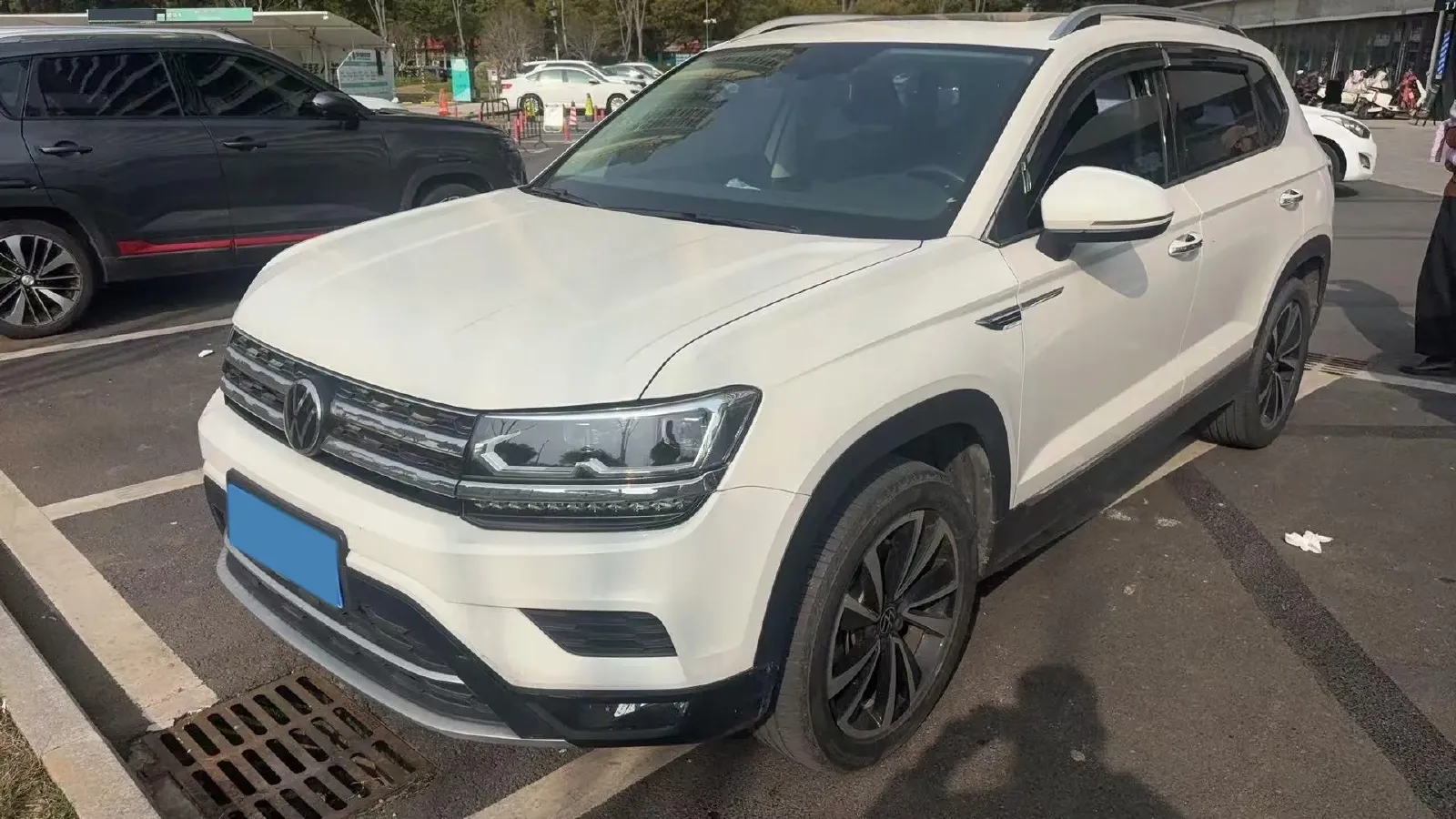 2022 Volkswagen Tharu 2.0T 186HP L4 7DCT,autocango,china used car exporter,china ev exporter,chinese used car exporter,chinese used ev exporter