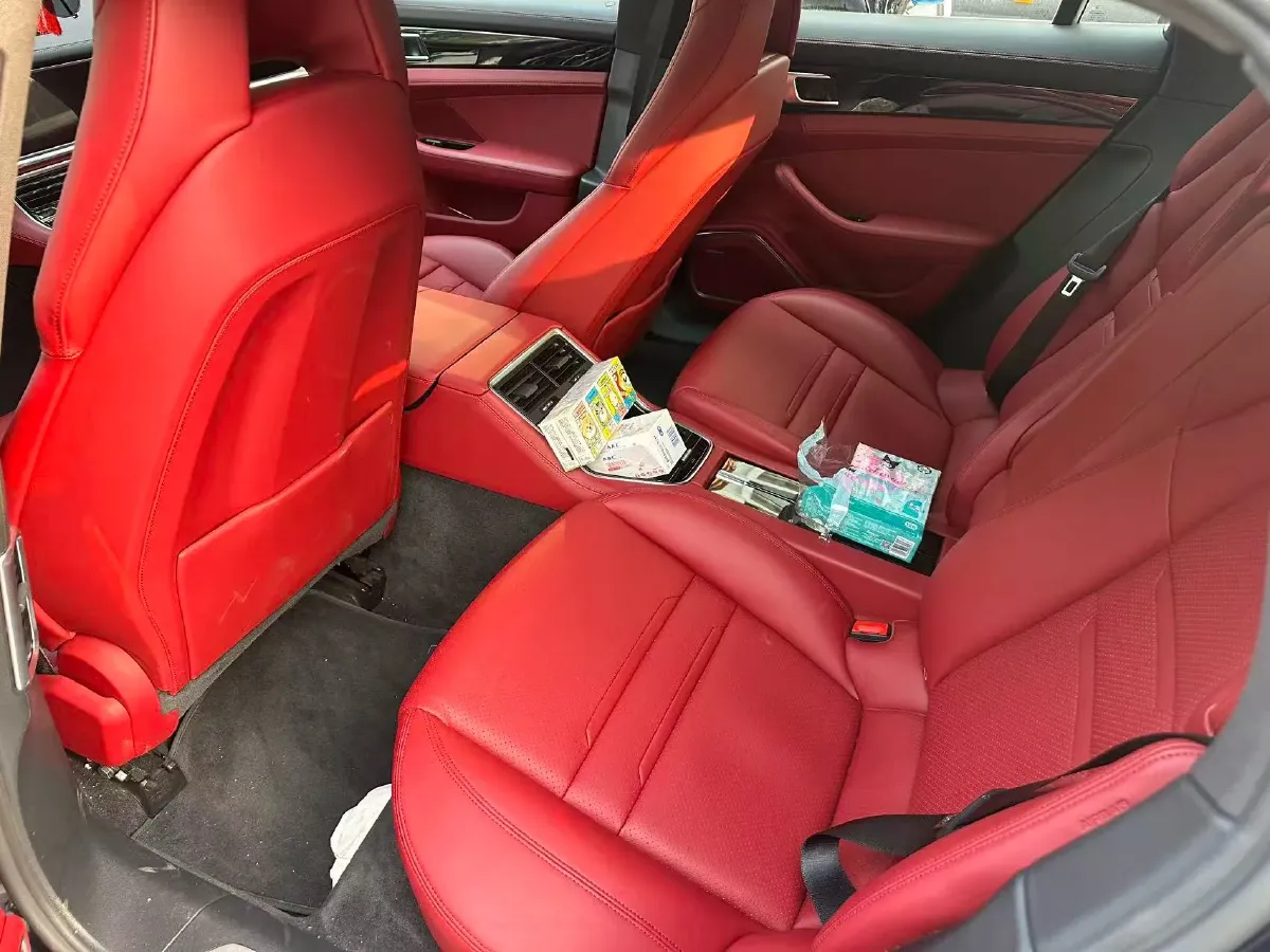 2019 Porsche Panamera 2.9T 330HP V6 8DCT,autocango,china used car exporter,china ev exporter,chinese used car exporter,chinese used ev exporter