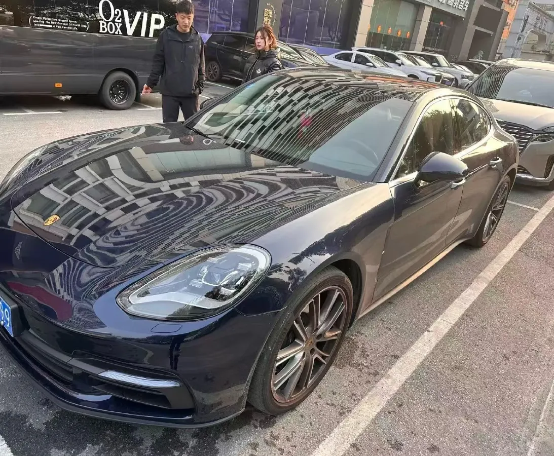 2019 Porsche Panamera 2.9T 330HP V6 8DCT,autocango,china used car exporter,china ev exporter,chinese used car exporter,chinese used ev exporter
