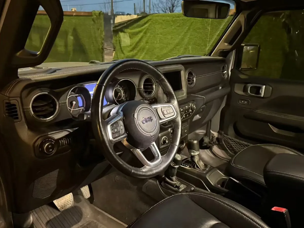 2019 Jeep Wrangler 2.0T 266HP L4 8AT,autocango,china used car exporter,china ev exporter,chinese used car exporter,chinese used ev exporter