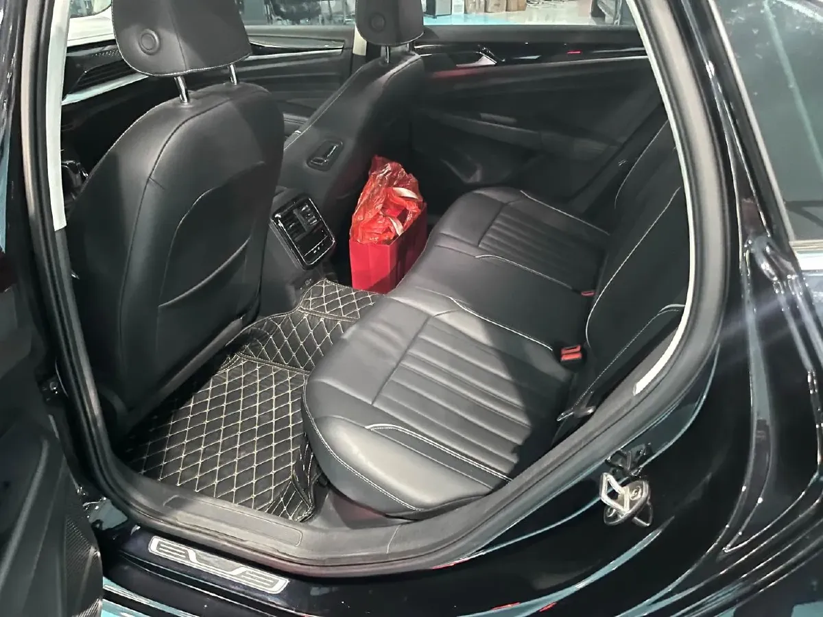 2021 Volkswagen Passat 2.0T 186HP L4 7DCT,autocango,china used car exporter,china ev exporter,chinese used car exporter,chinese used ev exporter