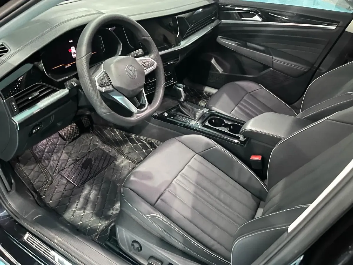 2021 Volkswagen Passat 2.0T 186HP L4 7DCT,autocango,china used car exporter,china ev exporter,chinese used car exporter,chinese used ev exporter