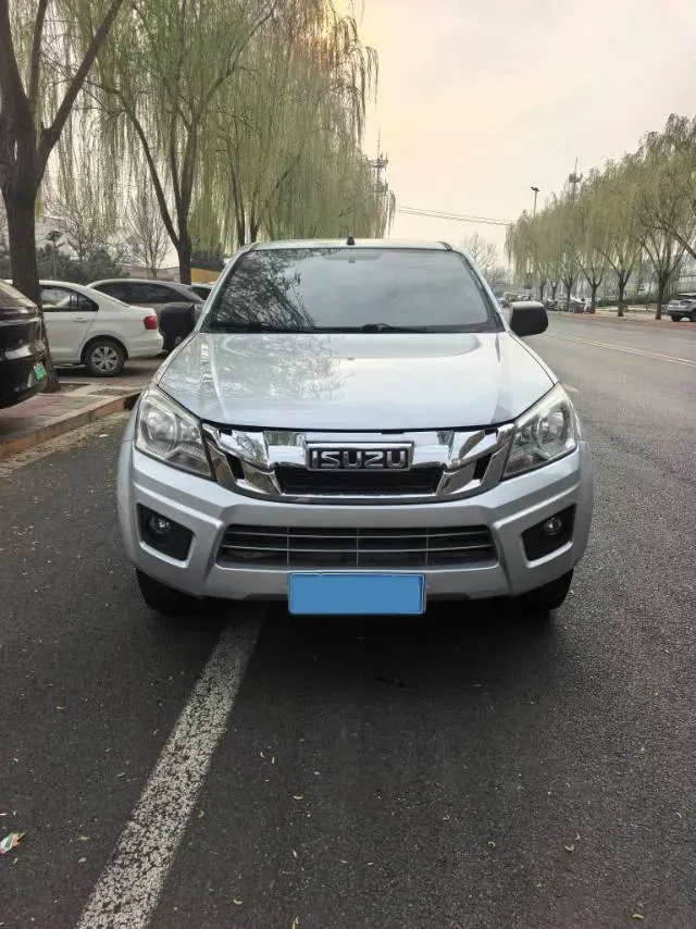 2018 JDMC T7 2.0T 204HP L4 5MT,autocango,china used car exporter,china ev exporter,chinese used car exporter,chinese used ev exporter
