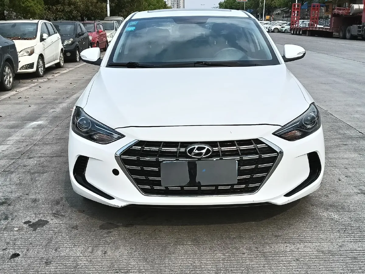 2020 Hyundai Elantra 1.5L 115HP L4 CVT,autocango,china used car exporter,china ev exporter,chinese used car exporter,chinese used ev exporter