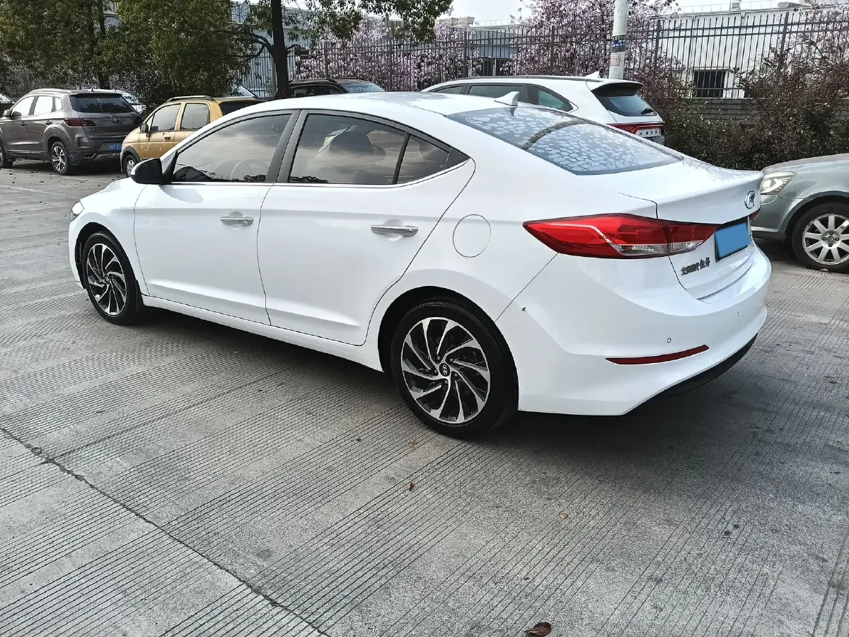 2020 Hyundai Elantra 1.5L 115HP L4 CVT,autocango,china used car exporter,china ev exporter,chinese used car exporter,chinese used ev exporter