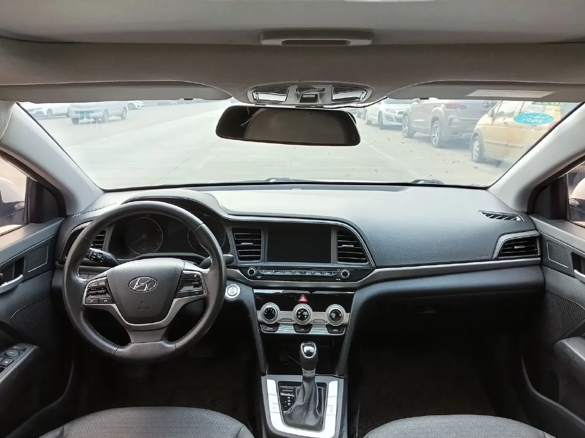 2020 Hyundai Elantra 1.5L 115HP L4 CVT,autocango,china used car exporter,china ev exporter,chinese used car exporter,chinese used ev exporter