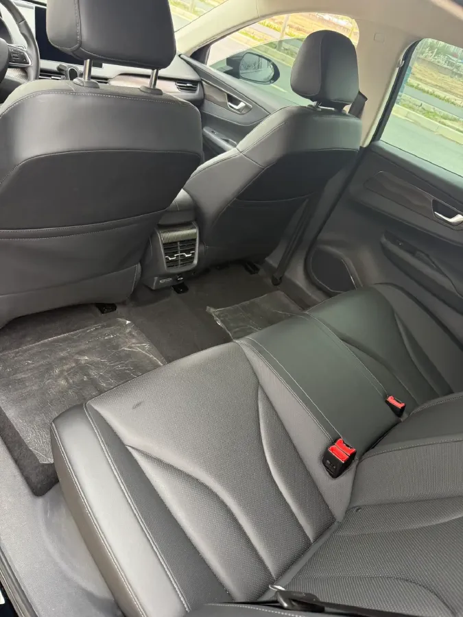 2022 HongQi E-QM5 BEV 54KWH,autocango,china used car exporter,china ev exporter,chinese used car exporter,chinese used ev exporter