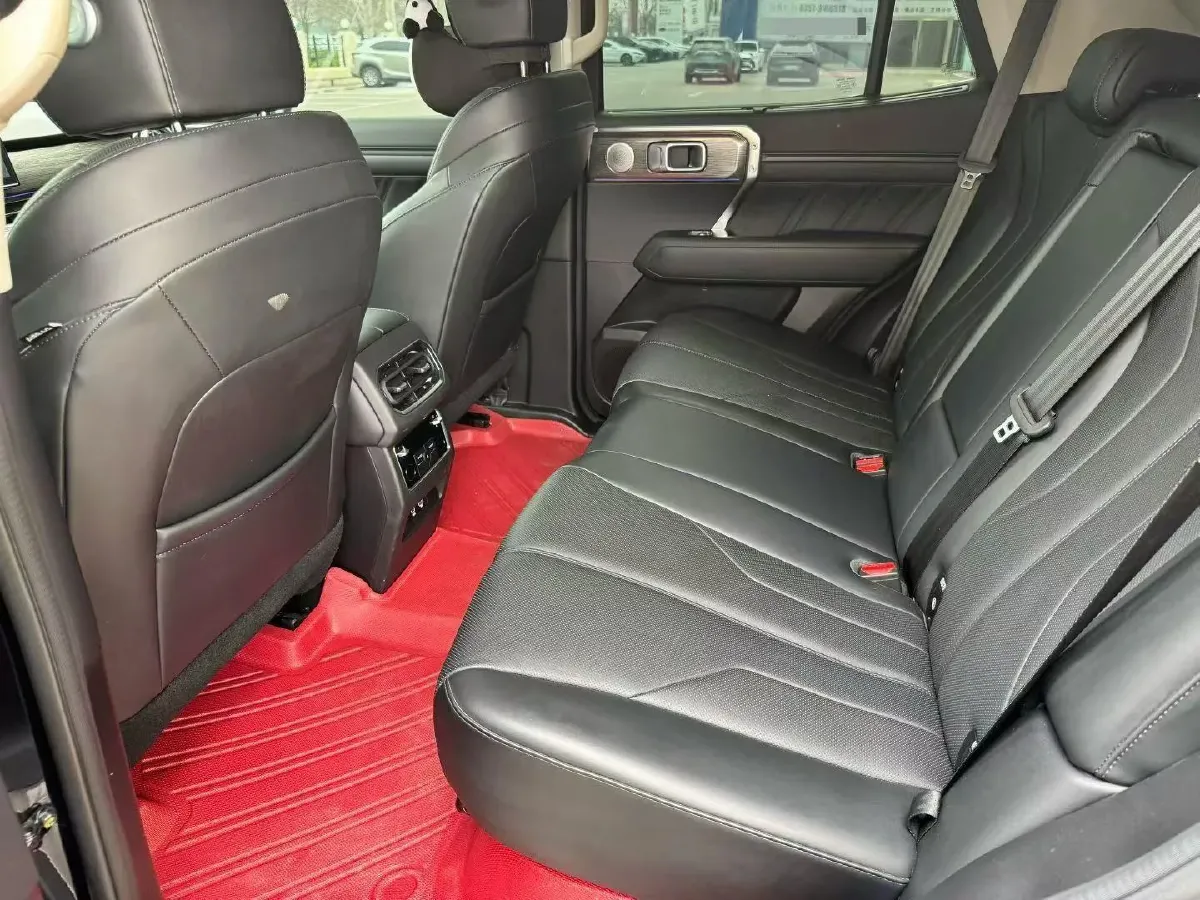 2023 Tank 400 2.0T 252HP L4 9AT PHEV 37.1KWH,autocango,china used car exporter,china ev exporter,chinese used car exporter,chinese used ev exporter