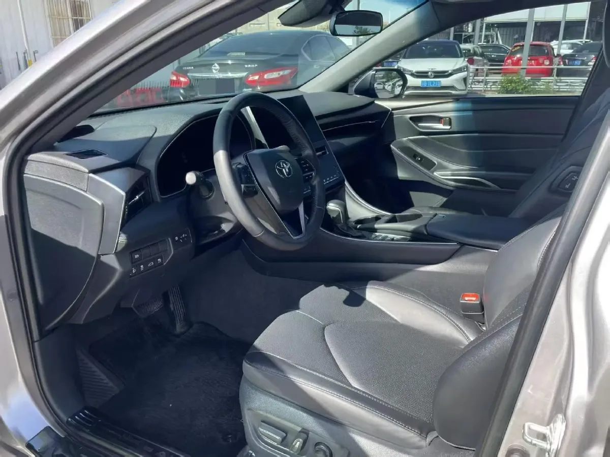 2023 Toyota Avalon 2.5L 207HP L4 8AT,autocango,china used car exporter,china ev exporter,chinese used car exporter,chinese used ev exporter