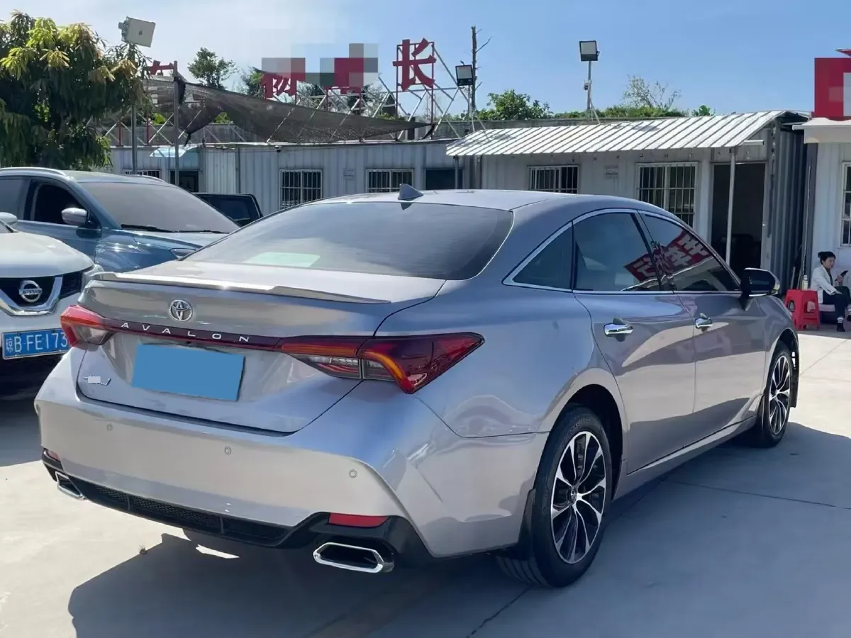 2023 Toyota Avalon 2.5L 207HP L4 8AT,autocango,china used car exporter,china ev exporter,chinese used car exporter,chinese used ev exporter