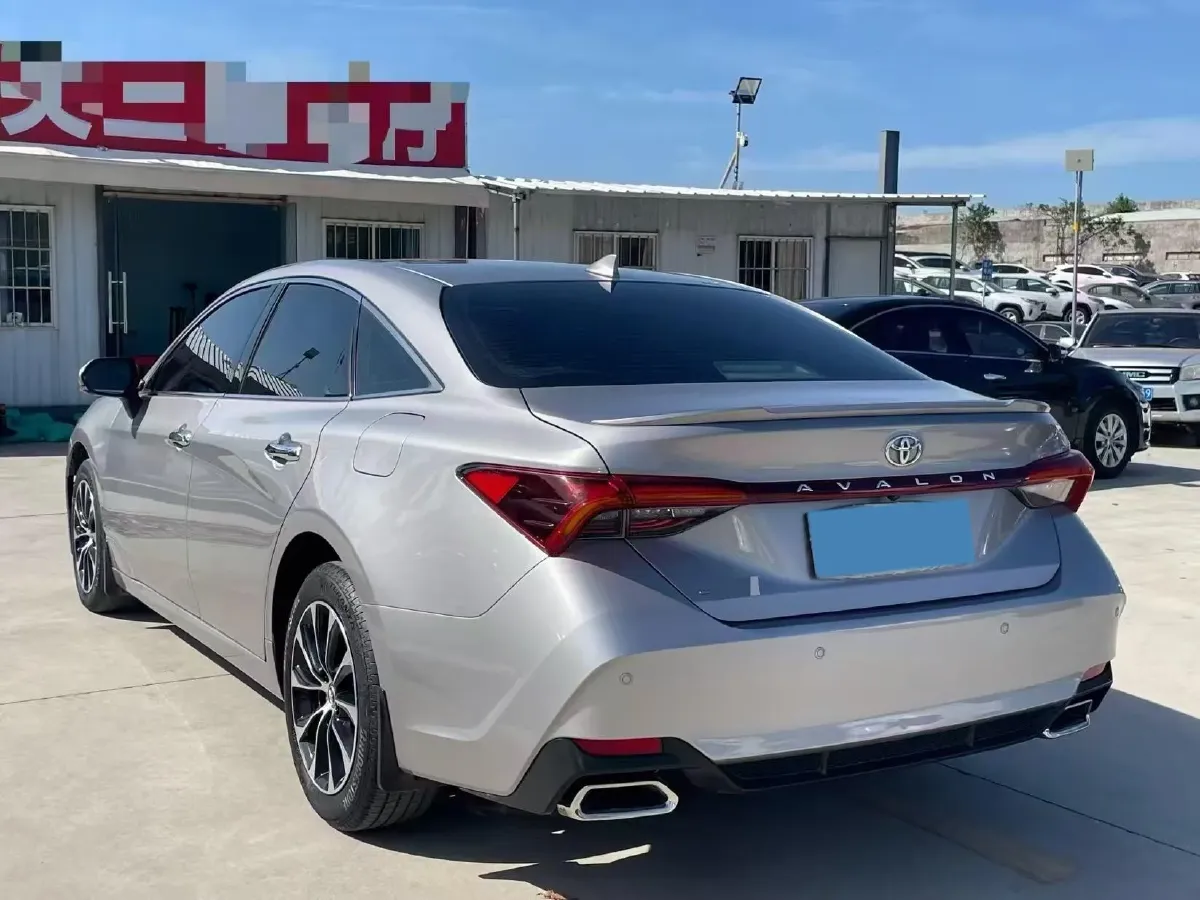 2023 Toyota Avalon 2.5L 207HP L4 8AT,autocango,china used car exporter,china ev exporter,chinese used car exporter,chinese used ev exporter