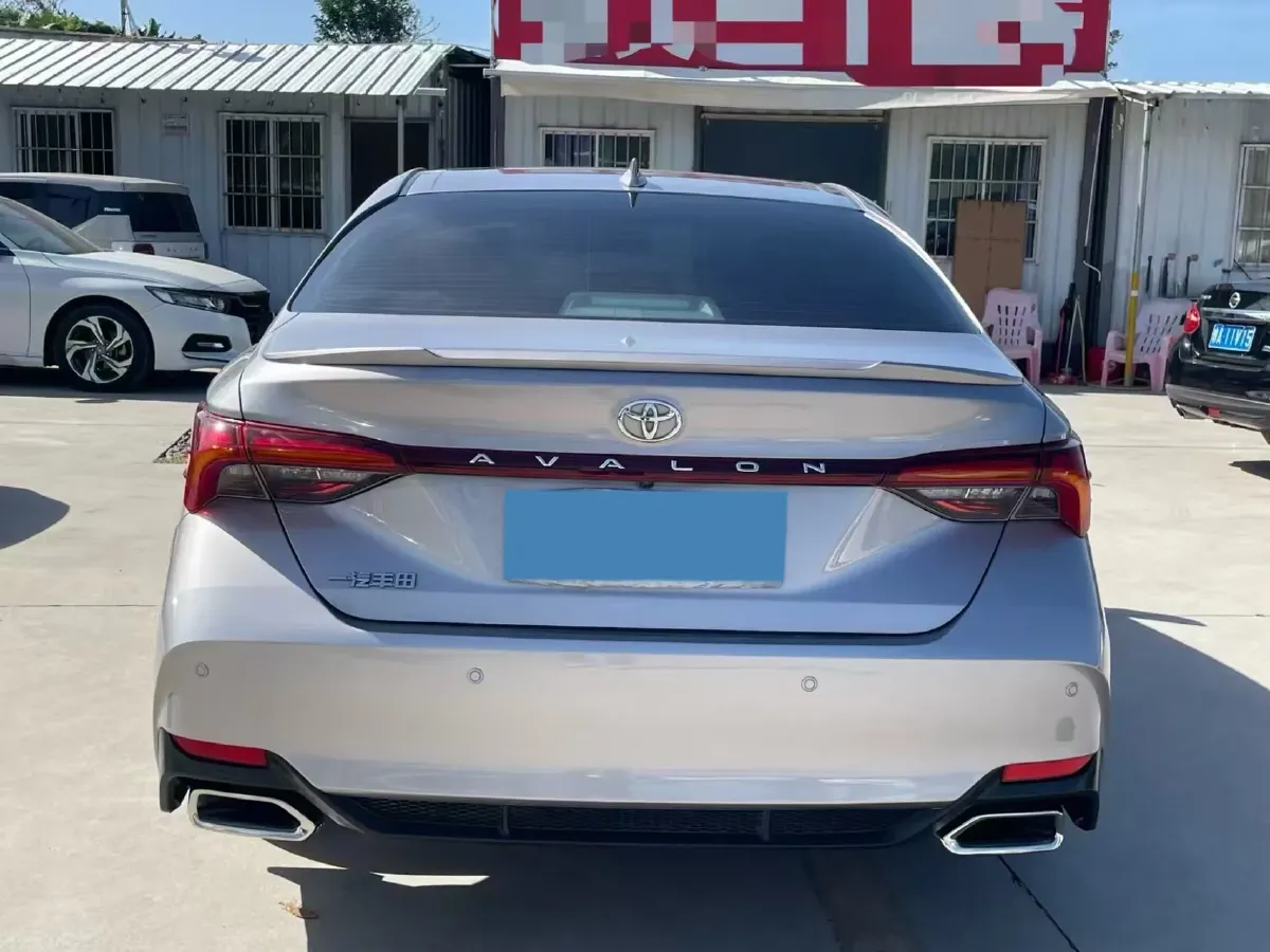 2023 Toyota Avalon 2.5L 207HP L4 8AT,autocango,china used car exporter,china ev exporter,chinese used car exporter,chinese used ev exporter