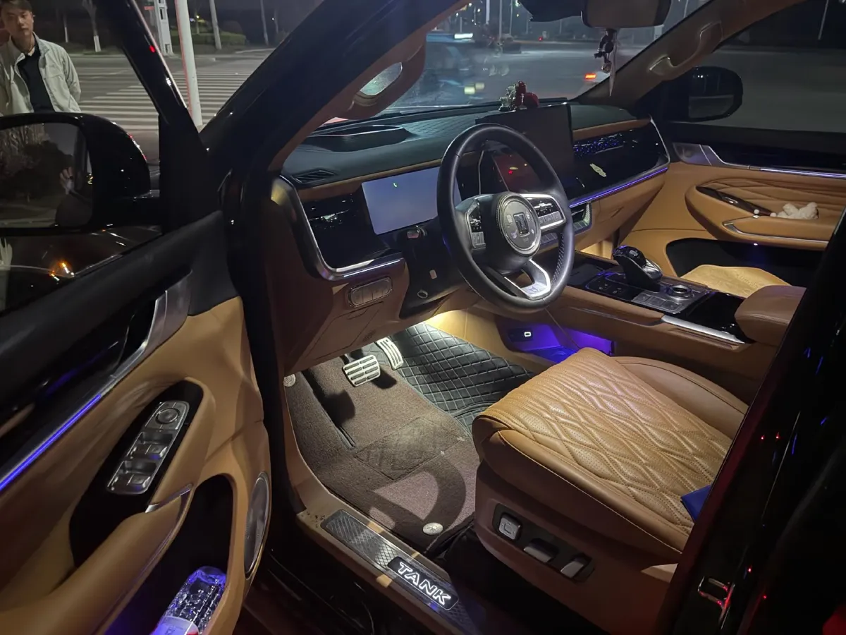 2024 Tank 500 2.0T 252HP L4 9AT PHEV 37.1/36.7KWH,autocango,china used car exporter,china ev exporter,chinese used car exporter,chinese used ev exporter