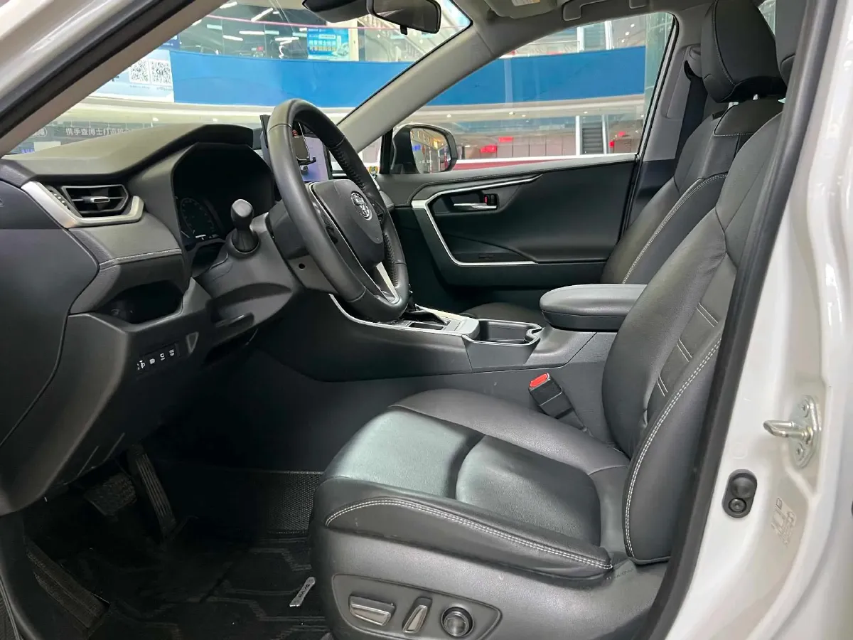 2023 Toyota RAV4 2.0L 171HP L4 CVT,autocango,china used car exporter,china ev exporter,chinese used car exporter,chinese used ev exporter