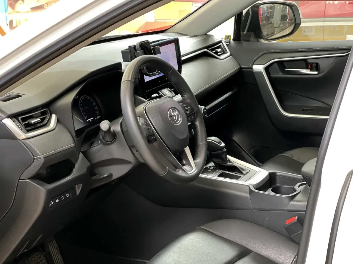 2023 Toyota RAV4 2.0L 171HP L4 CVT,autocango,china used car exporter,china ev exporter,chinese used car exporter,chinese used ev exporter