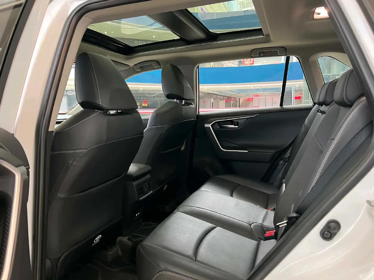 2023 Toyota RAV4 2.0L 171HP L4 CVT,autocango,china used car exporter,china ev exporter,chinese used car exporter,chinese used ev exporter