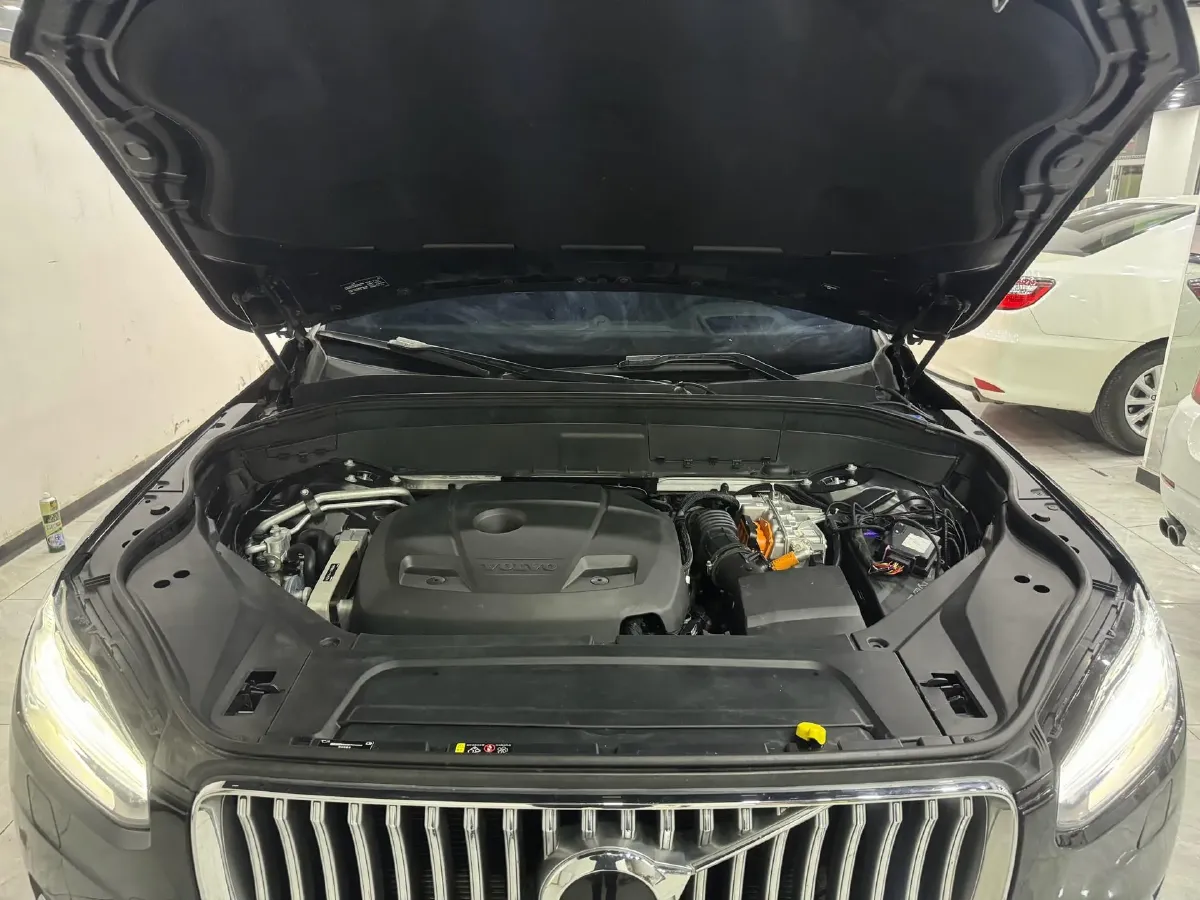 2021 Volvo XC90 PHEV 2.0T 303HP L4 8AT PHEV 11.6KWH,autocango,china used car exporter,china ev exporter,chinese used car exporter,chinese used ev exporter