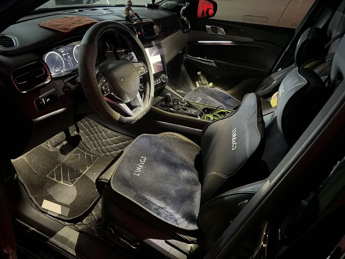 2019 LYNK&CO 01 2.0T 190HP L4 6AT,autocango,china used car exporter,china ev exporter,chinese used car exporter,chinese used ev exporter