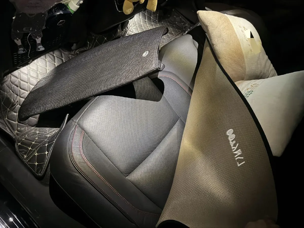 2019 LYNK&CO 01 2.0T 190HP L4 6AT,autocango,china used car exporter,china ev exporter,chinese used car exporter,chinese used ev exporter