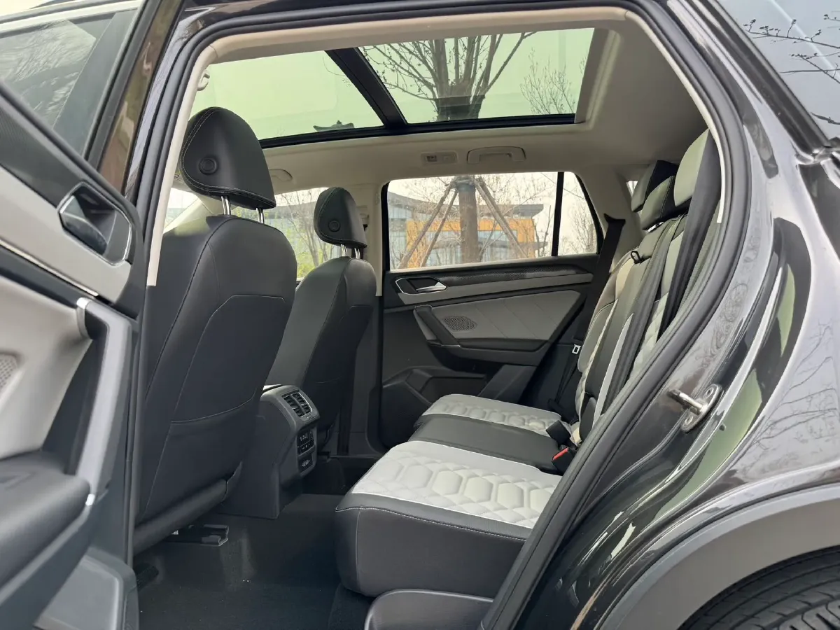 2023 Volkswagen Tayron 1.4T 150HP L4 7DCT,autocango,china used car exporter,china ev exporter,chinese used car exporter,chinese used ev exporter