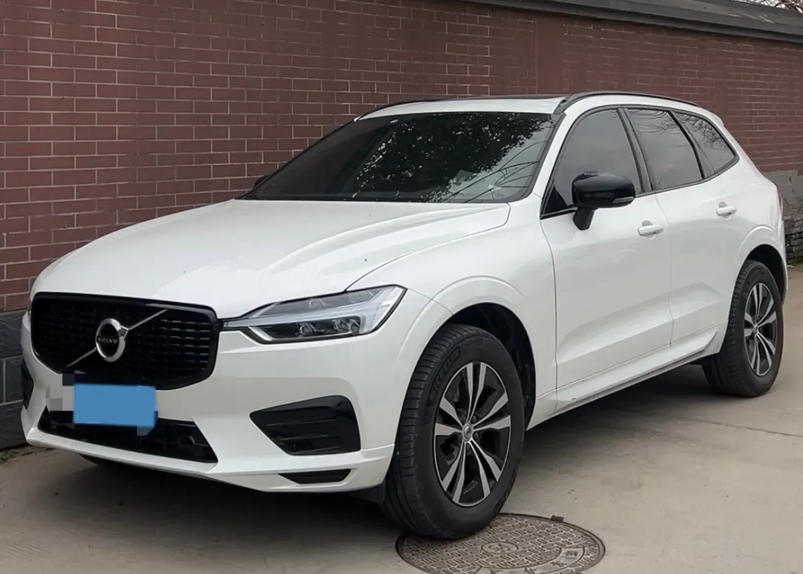 2021 Volvo XC60 2.0T 250HP L4 8AT,autocango,china used car exporter,china ev exporter,chinese used car exporter,chinese used ev exporter