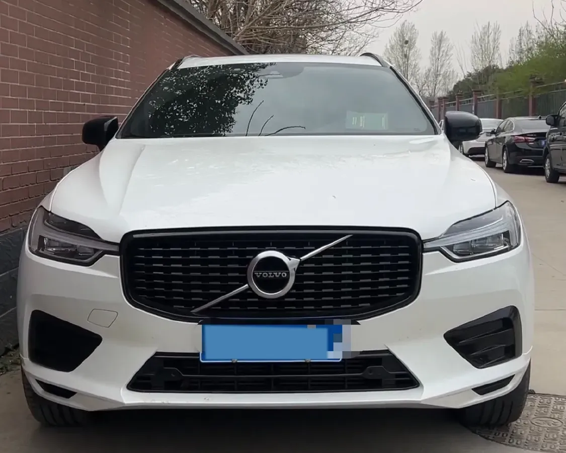 2021 Volvo XC60 2.0T 250HP L4 8AT,autocango,china used car exporter,china ev exporter,chinese used car exporter,chinese used ev exporter