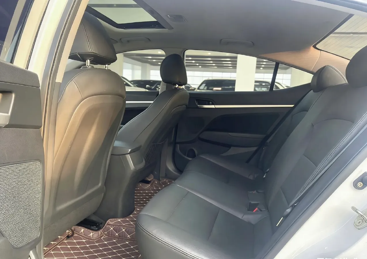 2016 Hyundai Elantra 1.6L 130HP L4 6AT,autocango,china used car exporter,china ev exporter,chinese used car exporter,chinese used ev exporter