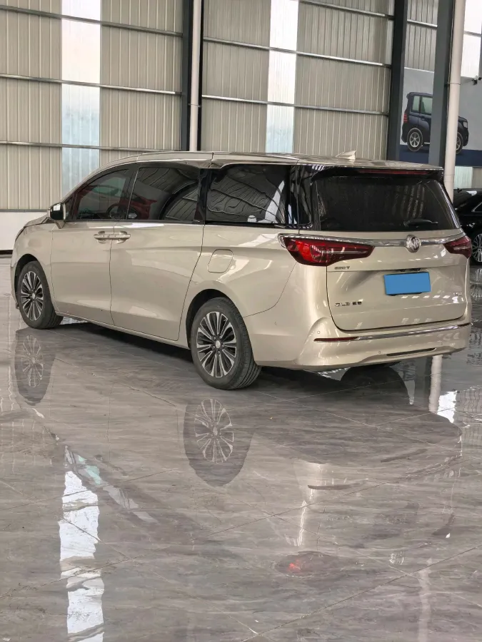 2022 Buick GL8 2.0T 237HP L4 9AT,autocango,china used car exporter,china ev exporter,chinese used car exporter,chinese used ev exporter