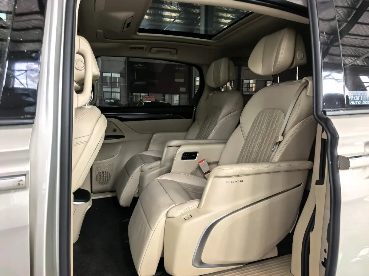 2022 Buick GL8 2.0T 237HP L4 9AT,autocango,china used car exporter,china ev exporter,chinese used car exporter,chinese used ev exporter