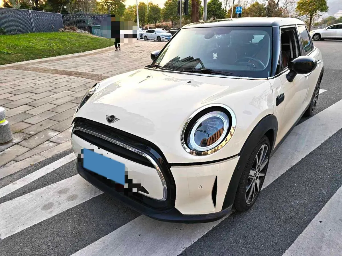 2022 MINI MINI 1.5T 136HP L3 7DCT,autocango,china used car exporter,china ev exporter,chinese used car exporter,chinese used ev exporter