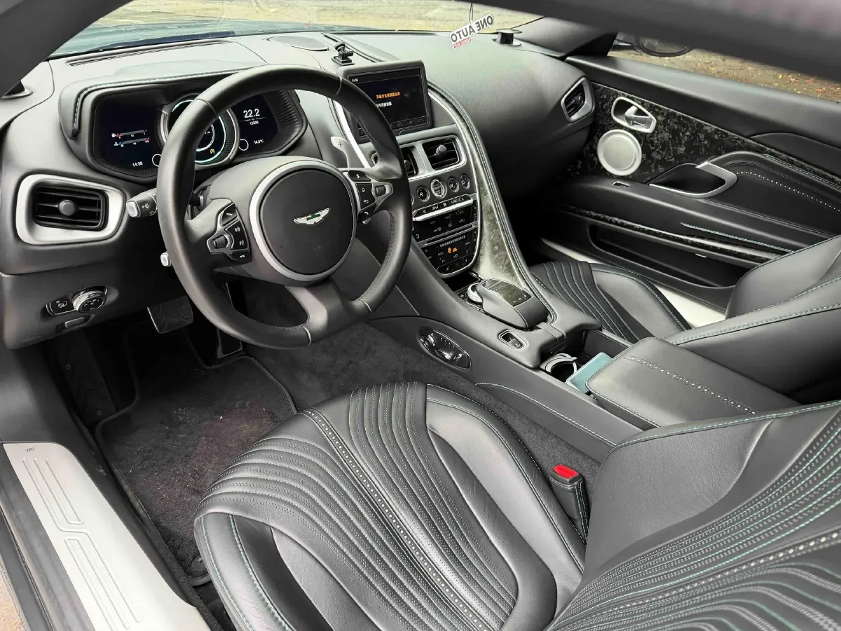 2016 Aston Martin DB11 5.2T 608HP V12 8AT,autocango,china used car exporter,china ev exporter,chinese used car exporter,chinese used ev exporter