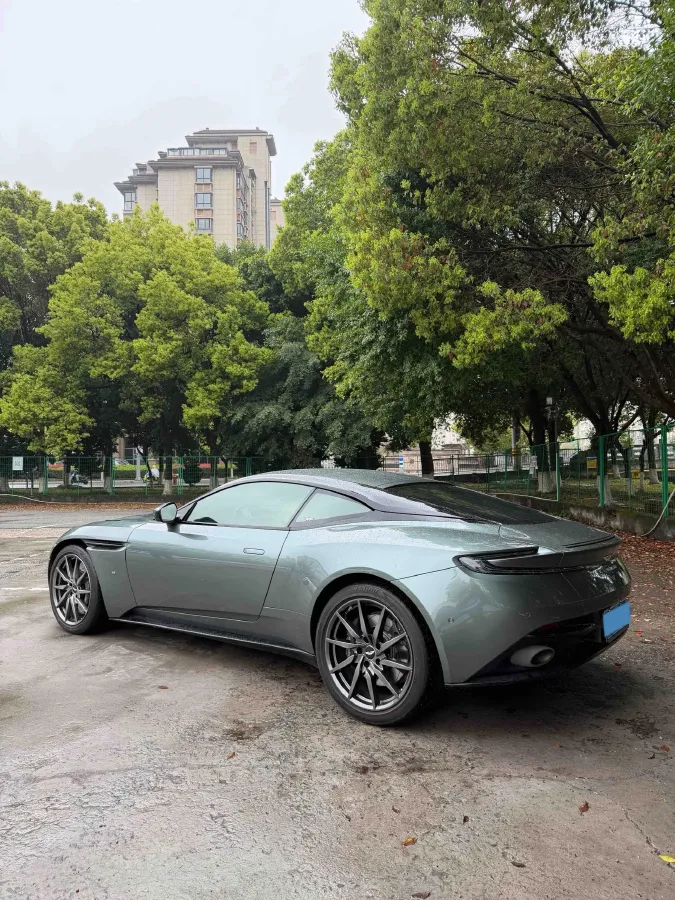 2016 Aston Martin DB11 5.2T 608HP V12 8AT,autocango,china used car exporter,china ev exporter,chinese used car exporter,chinese used ev exporter