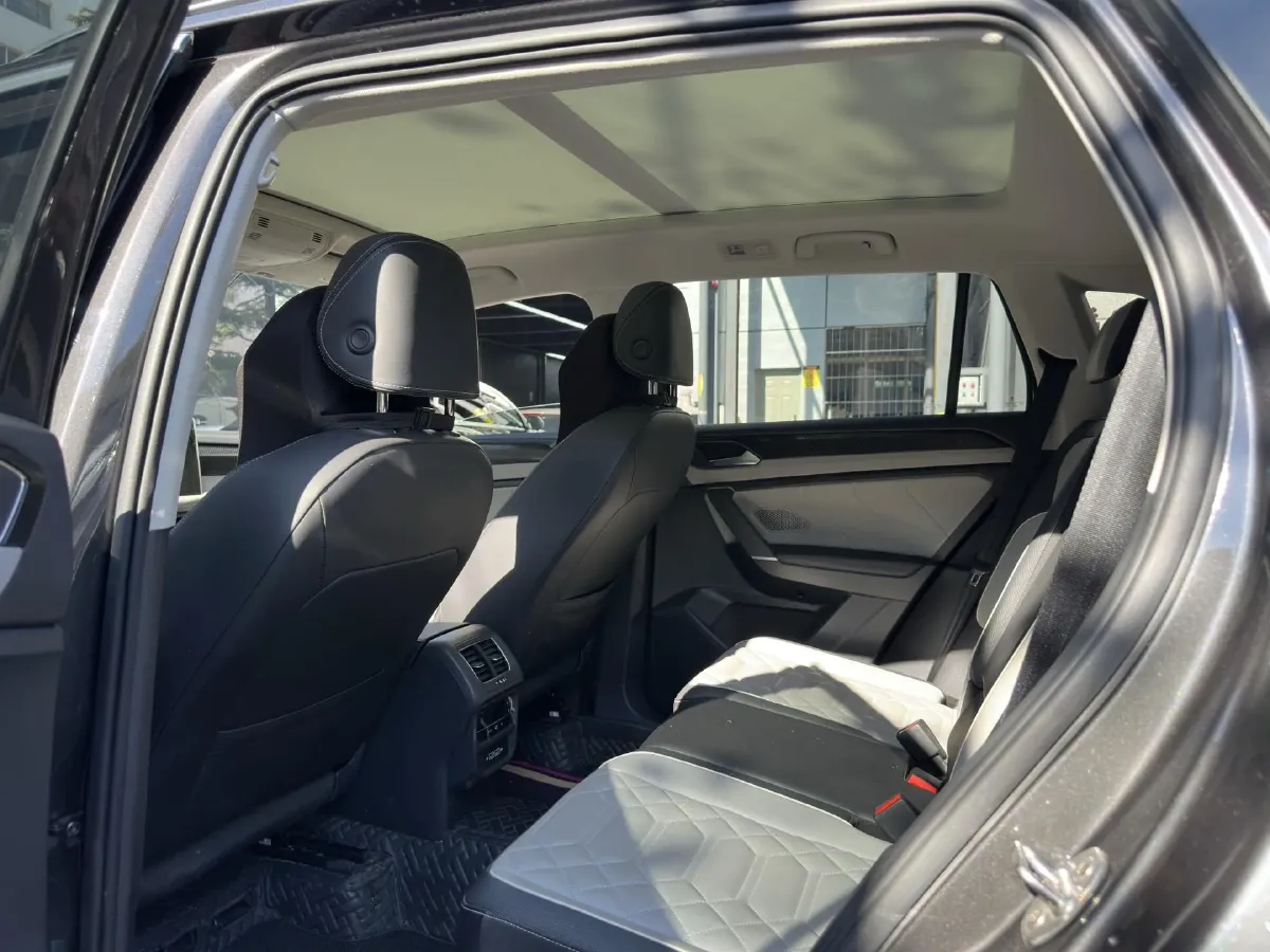 2024 Volkswagen Tayron 1.5T 160HP L4 7DCT,autocango,china used car exporter,china ev exporter,chinese used car exporter,chinese used ev exporter