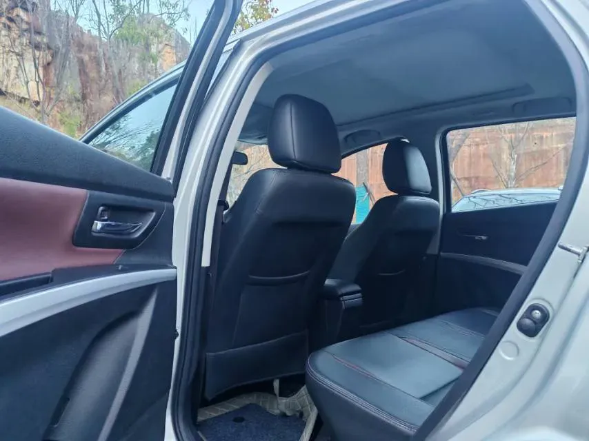 2017 Suzuki SX4 S-Cross 1.6L 122HP L4 CVT,autocango,china used car exporter,china ev exporter,chinese used car exporter,chinese used ev exporter