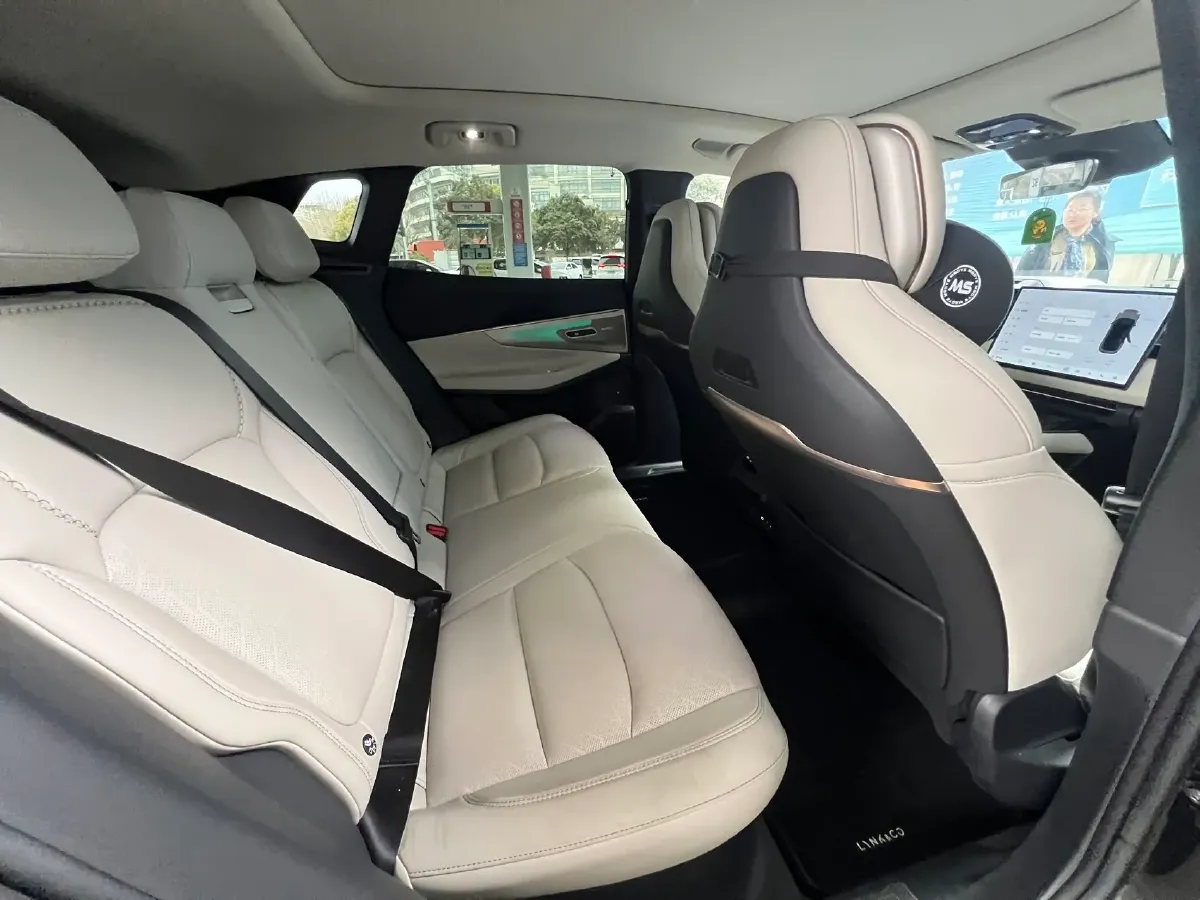 2025 LYNK&CO 08 EM-P 1.5T 163HP L4 3DHT PHEV 39.6KWH,autocango,china used car exporter,china ev exporter,chinese used car exporter,chinese used ev exporter