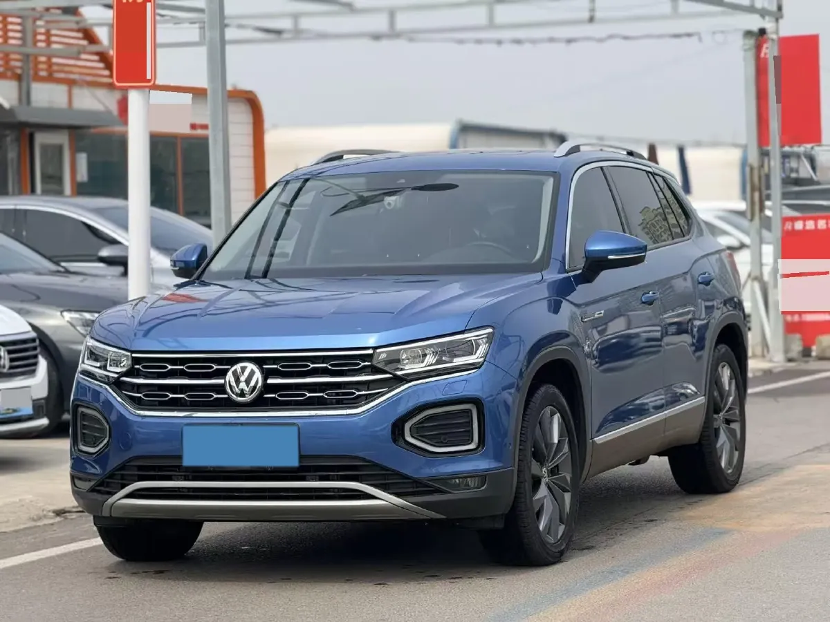 2019 Jeep Cherokee 2.0T 265HP L4 9AT,autocango,china used car exporter,china ev exporter,chinese used car exporter,chinese used ev exporter