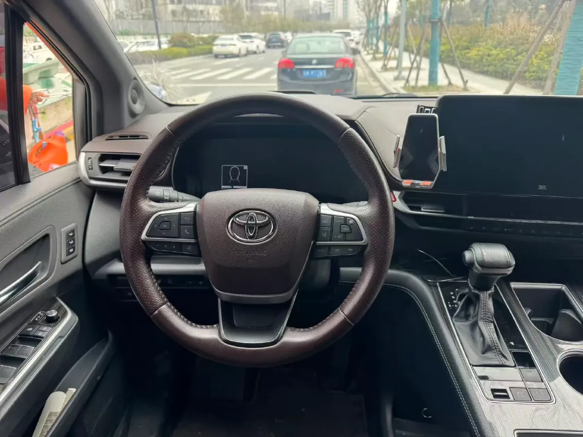 2021 Toyota Sienna 2.5L 192HP L4 E-CVT Hybrid,autocango,china used car exporter,china ev exporter,chinese used car exporter,chinese used ev exporter