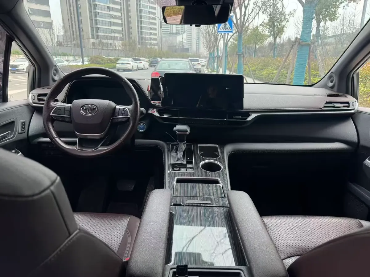 2021 Toyota Sienna 2.5L 192HP L4 E-CVT Hybrid,autocango,china used car exporter,china ev exporter,chinese used car exporter,chinese used ev exporter