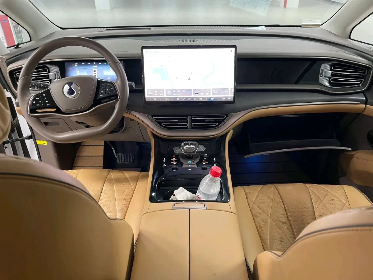 2022 Mercedes-Benz GLC Class 2.0T 197HP L4 9AT,autocango,china used car exporter,china ev exporter,chinese used car exporter,chinese used ev exporter